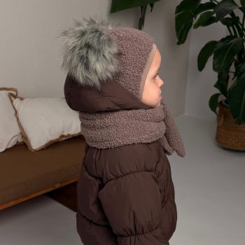Žieminis Teddy šalmukas su bumbuliukais ir teddy šaliku