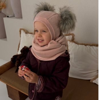 Žieminis šalmukas su BUMBULIUKAIS