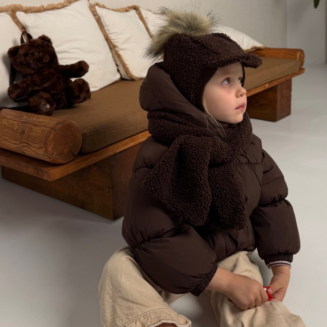 Žieminis Teddy šalmukas su bumbuliuku ir teddy šaliku - Image 7