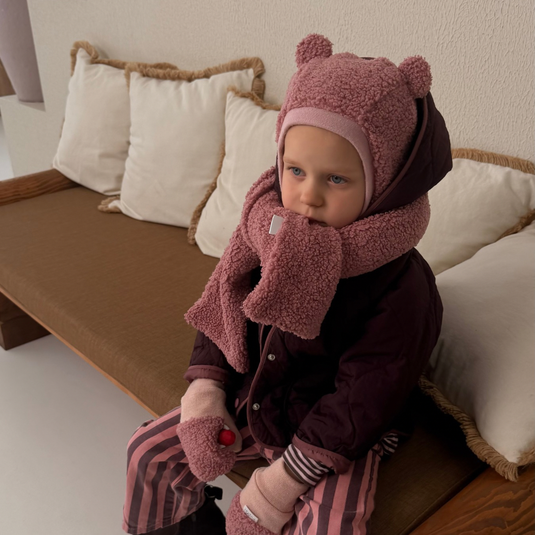 Žieminis Teddy šalmuko komplektas rinkinys su pirštinėmis