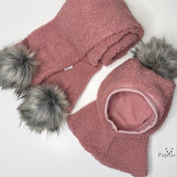 Žieminis Teddy šalmukas su bumbuliuku ir teddy šaliku su bumbuliukais
